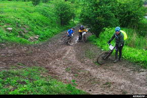 KERUCOV .ro - Fotografie si Jurnale de Calatorie - Traseu MTB Prima Evadare 2011: In Regatul Noroiului (concurs MTB) de Andrei Vocurek