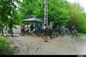 KERUCOV .ro - Fotografie si Jurnale de Calatorie - Traseu MTB Prima Evadare 2011: In Regatul Noroiului (concurs MTB) de Andrei Vocurek