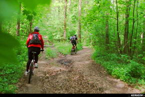 KERUCOV .ro - Fotografie si Jurnale de Calatorie - Traseu MTB Padurea Baneasa - Palatul Ghica (Prima Evadare) de Andrei Vocurek