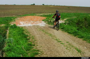 KERUCOV .ro - Fotografie si Jurnale de Calatorie - Traseu MTB Padurea Baneasa - Palatul Ghica (Prima Evadare) de Andrei Vocurek