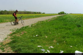 KERUCOV .ro - Fotografie si Jurnale de Calatorie - Traseu MTB Padurea Baneasa - Palatul Ghica (Prima Evadare) de Andrei Vocurek