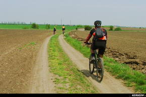 KERUCOV .ro - Fotografie si Jurnale de Calatorie - Traseu MTB Padurea Baneasa - Palatul Ghica (Prima Evadare) de Andrei Vocurek