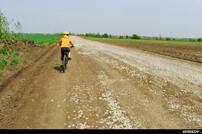 KERUCOV .ro - Fotografie si Jurnale de Calatorie - Traseu MTB Padurea Baneasa - Palatul Ghica (Prima Evadare) de Andrei Vocurek