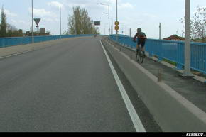 KERUCOV .ro - Fotografie si Jurnale de Calatorie - Traseu MTB Padurea Baneasa - Palatul Ghica (Prima Evadare) de Andrei Vocurek
