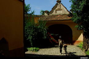 KERUCOV .ro - Fotografie si Jurnale de Calatorie - Traseu MTB Brasov - Rasnov - Bran - Codlea - Brasov (2 zile) de Andrei Vocurek