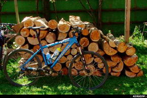 KERUCOV .ro - Fotografie si Jurnale de Calatorie - Traseu MTB Brasov - Rasnov - Bran - Codlea - Brasov (2 zile) de Andrei Vocurek