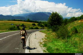 KERUCOV .ro - Fotografie si Jurnale de Calatorie - Traseu MTB Brasov - Rasnov - Bran - Codlea - Brasov (2 zile) de Andrei Vocurek