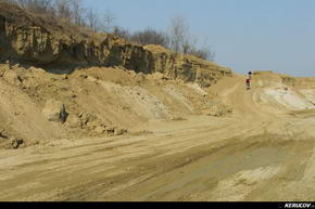 KERUCOV .ro - Fotografie si Jurnale de Calatorie - Traseu MTB Bucuresti - Popesti-Novaci - Cetatea Argedava de Andrei Vocurek