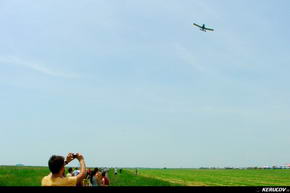 KERUCOV .ro - Fotografie si Jurnale de Calatorie - Traseu MTB Bucuresti - Clinceni la TransilvAero Show 2011 de Andrei Vocurek