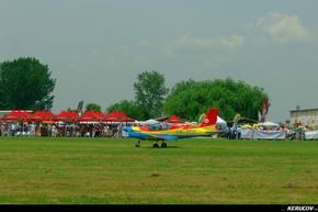 KERUCOV .ro - Fotografie si Jurnale de Calatorie - Traseu MTB Bucuresti - Clinceni la TransilvAero Show 2011 de Andrei Vocurek