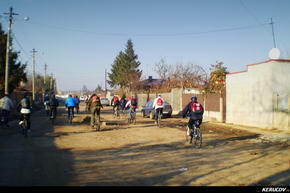 KERUCOV .ro - Fotografie si Jurnale de Calatorie - Traseu MTB Bucuresti - Padurea Cornetu - Lacul Mihailesti de Andrei Vocurek