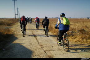 KERUCOV .ro - Fotografie si Jurnale de Calatorie - Traseu MTB Bucuresti - Padurea Cornetu - Lacul Mihailesti de Andrei Vocurek