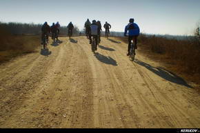 KERUCOV .ro - Fotografie si Jurnale de Calatorie - Traseu MTB Bucuresti - Padurea Cornetu - Lacul Mihailesti de Andrei Vocurek
