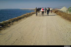 KERUCOV .ro - Fotografie si Jurnale de Calatorie - Traseu MTB Bucuresti - Padurea Cornetu - Lacul Mihailesti de Andrei Vocurek