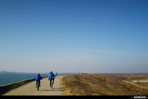 KERUCOV .ro - Fotografie si Jurnale de Calatorie - Traseu MTB Bucuresti - Padurea Cornetu - Lacul Mihailesti de Andrei Vocurek