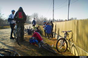 KERUCOV .ro - Fotografie si Jurnale de Calatorie - Traseu MTB Bucuresti - Padurea Cornetu - Lacul Mihailesti de Andrei Vocurek