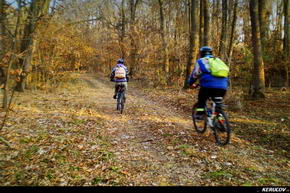 KERUCOV .ro - Fotografie si Jurnale de Calatorie - Traseu MTB Bucuresti - Padurea Cornetu - Lacul Mihailesti de Andrei Vocurek