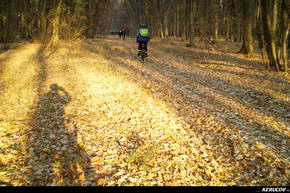 KERUCOV .ro - Fotografie si Jurnale de Calatorie - Traseu MTB Bucuresti - Padurea Cornetu - Lacul Mihailesti de Andrei Vocurek