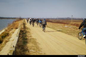KERUCOV .ro - Fotografie si Jurnale de Calatorie - Traseu MTB Bucuresti - Chiajna - Lacul Chitila - Palatul Mogosoaia de Andrei Vocurek