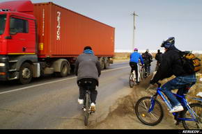 KERUCOV .ro - Fotografie si Jurnale de Calatorie - Traseu MTB Bucuresti - Chiajna - Lacul Chitila - Palatul Mogosoaia de Andrei Vocurek