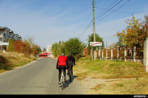 KERUCOV .ro - Fotografie si Jurnale de Calatorie - Traseu MTB Bucuresti - Magurele - Clinceni - Chiajna - Lacul Morii de Andrei Vocurek