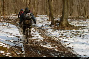 KERUCOV .ro - Fotografie si Jurnale de Calatorie - Traseu MTB Bucuresti - Padurea Baneasa - Fortul Otopeni de Andrei Vocurek