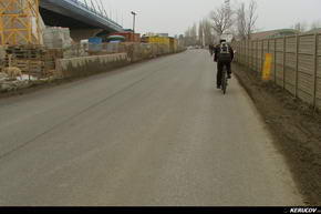 KERUCOV .ro - Fotografie si Jurnale de Calatorie - Traseu MTB Bucuresti - Padurea Baneasa - Fortul Otopeni de Andrei Vocurek