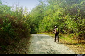 KERUCOV .ro - Fotografie si Jurnale de Calatorie - Traseu MTB Bucuresti - Gradistea - Comana - Parcul Natural Comana de Andrei Vocurek