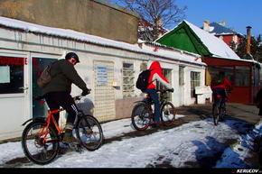 KERUCOV .ro - Fotografie si Jurnale de Calatorie - Traseu MTB Bucuresti - Darasti - Lacul Mihailesti - Domnesti de Andrei Vocurek