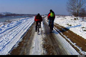 KERUCOV .ro - Fotografie si Jurnale de Calatorie - Traseu MTB Bucuresti - Darasti - Lacul Mihailesti - Domnesti de Andrei Vocurek
