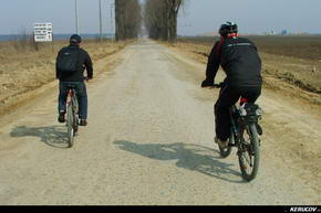 KERUCOV .ro - Fotografie si Jurnale de Calatorie - Traseu MTB Bucuresti - Gradistea - Conacul Hagi Tudorache - Maineasca de Andrei Vocurek