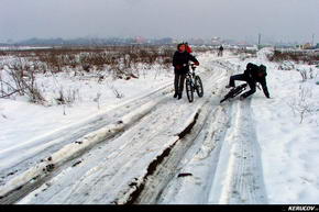 KERUCOV .ro - Fotografie si Jurnale de Calatorie - Traseu MTB Bucuresti - Padurea Magurele - Jilava - Bucuresti de Andrei Vocurek