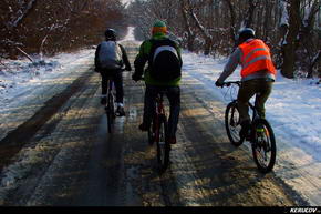 KERUCOV .ro - Fotografie si Jurnale de Calatorie - Traseu MTB Bucuresti - Padurea Magurele - Jilava - Bucuresti de Andrei Vocurek