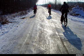 KERUCOV .ro - Fotografie si Jurnale de Calatorie - Traseu MTB Bucuresti - Padurea Magurele - Jilava - Bucuresti de Andrei Vocurek