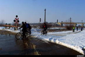 KERUCOV .ro - Fotografie si Jurnale de Calatorie - Traseu MTB Bucuresti - Padurea Magurele - Jilava - Bucuresti de Andrei Vocurek