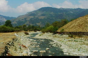 KERUCOV .ro - Fotografie si Jurnale de Calatorie - Traseu MTB Petrila - Lonea - Cabana Groapa Seaca - Manastirea Jiet de Andrei Vocurek