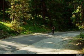 KERUCOV .ro - Fotografie si Jurnale de Calatorie - Traseu MTB Petrila - Lonea - Cabana Groapa Seaca - Manastirea Jiet de Andrei Vocurek