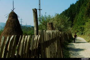 KERUCOV .ro - Fotografie si Jurnale de Calatorie - Traseu MTB Merisor - Dealu Babii - via DJ 666 - Vulcan - Aninoasa de Andrei Vocurek