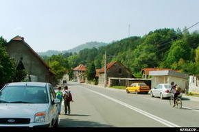 KERUCOV .ro - Fotografie si Jurnale de Calatorie - Traseu MTB Petrosani - Pestera Bolii - Arsuri - Petrila de Andrei Vocurek