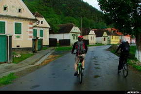KERUCOV .ro - Fotografie si Jurnale de Calatorie - Traseu MTB Sighisoara - Malancrav - Sighisoara de Andrei Vocurek