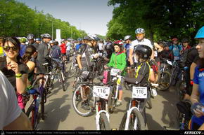 Trasee cu bicicleta MTB XC - Traseu MTB Prima Evadare 2012: Ora de varf prin paduri (concurs MTB) de Andrei Vocurek