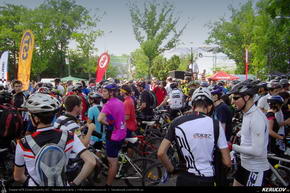 Trasee cu bicicleta MTB XC - Traseu MTB Prima Evadare 2012: Ora de varf prin paduri (concurs MTB) de Andrei Vocurek