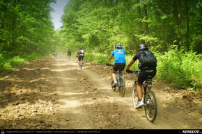 Trasee cu bicicleta MTB XC - Traseu MTB Prima Evadare 2012: Ora de varf prin paduri (concurs MTB) de Andrei Vocurek