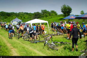 Trasee cu bicicleta MTB XC - Traseu MTB Prima Evadare 2012: Ora de varf prin paduri (concurs MTB) de Andrei Vocurek