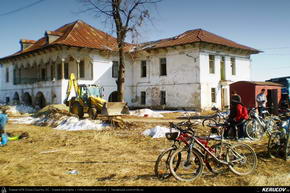 Traseu cu bicicleta MTB XC Bucuresti - Sirna - Conacul Nicolau de la Brazi - Ploiesti - KERUCOV .ro © 2007 - 2025 || #traseecubicicleta #mtb #ssp