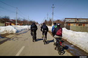 KERUCOV .ro - Fotografie si Jurnale de Calatorie - Traseu MTB Bucuresti - Potlogi - Palatul Brancovenesc de la Potlogi de Andrei Vocurek