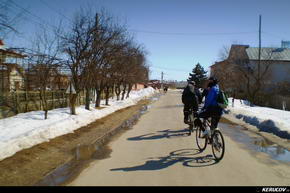 KERUCOV .ro - Fotografie si Jurnale de Calatorie - Traseu MTB Bucuresti - Potlogi - Palatul Brancovenesc de la Potlogi de Andrei Vocurek