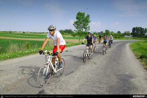 Trasee cu bicicleta MTB XC - Traseu MTB Ploiesti - Barcanesti - Gradistea - Caciulati - Bucuresti de Andrei Vocurek
