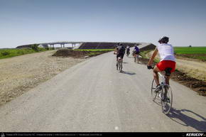 Trasee cu bicicleta MTB XC - Traseu MTB Ploiesti - Barcanesti - Gradistea - Caciulati - Bucuresti de Andrei Vocurek
