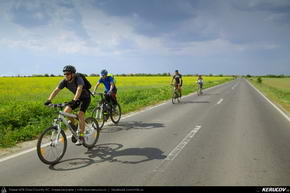Trasee cu bicicleta MTB XC - Traseu MTB Ploiesti - Barcanesti - Gradistea - Caciulati - Bucuresti de Andrei Vocurek